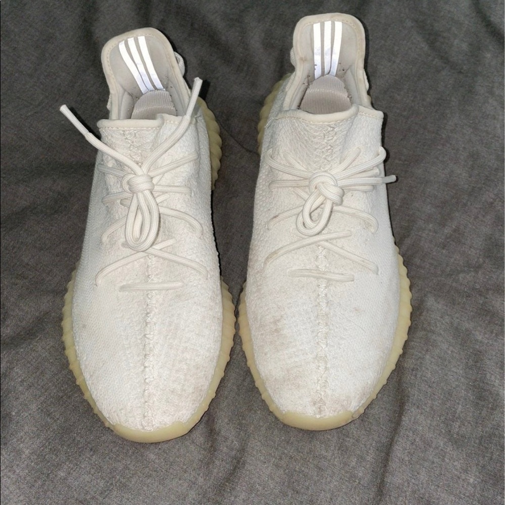 Yeezy Boost 350 V2